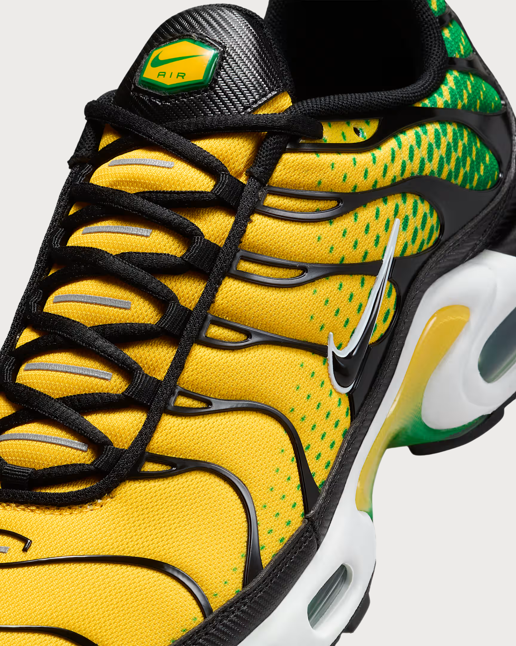 Nike Air Max Plus Jamaica Pine Green