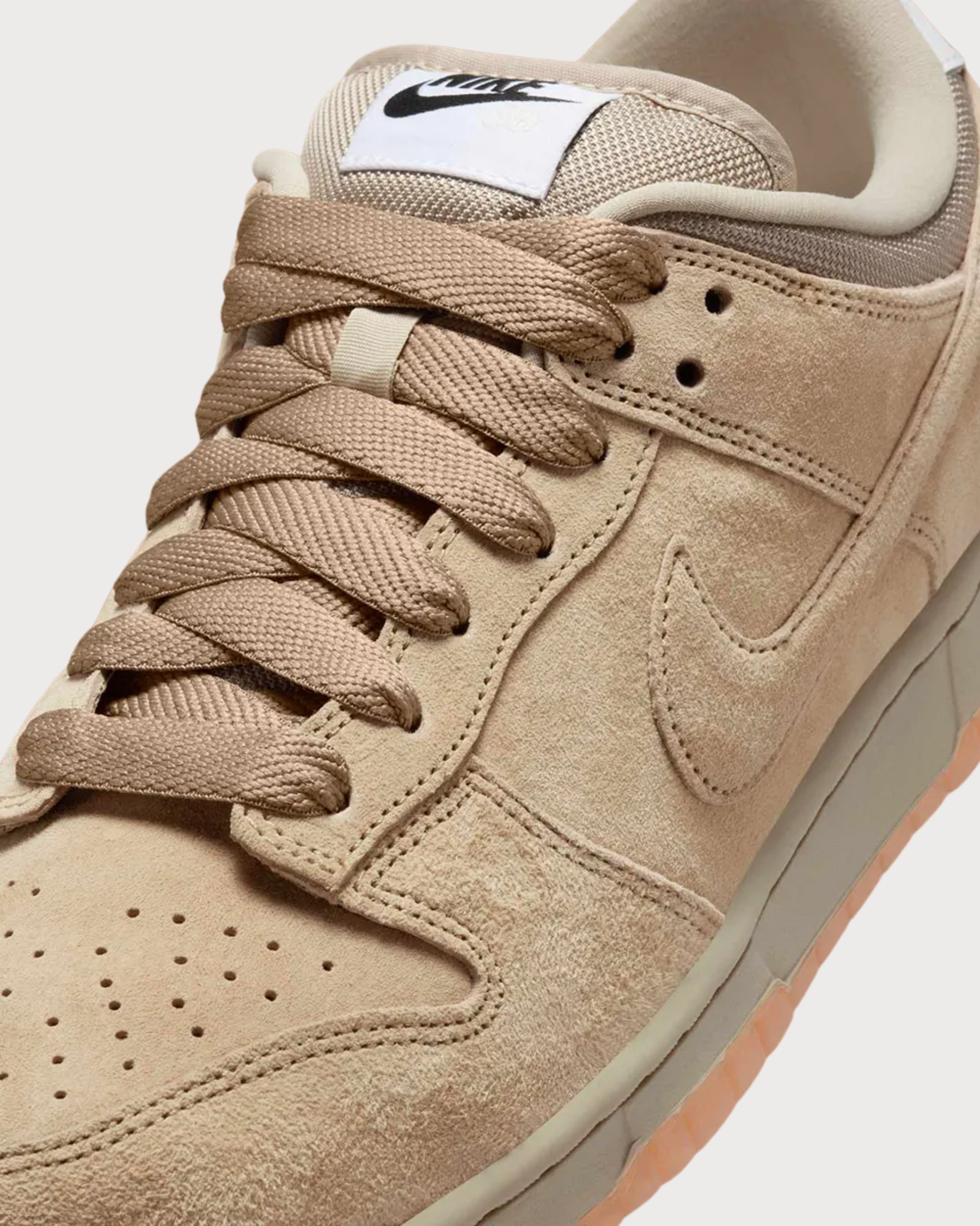 Nike SB Dunk Low Pro B Parachute Beige 