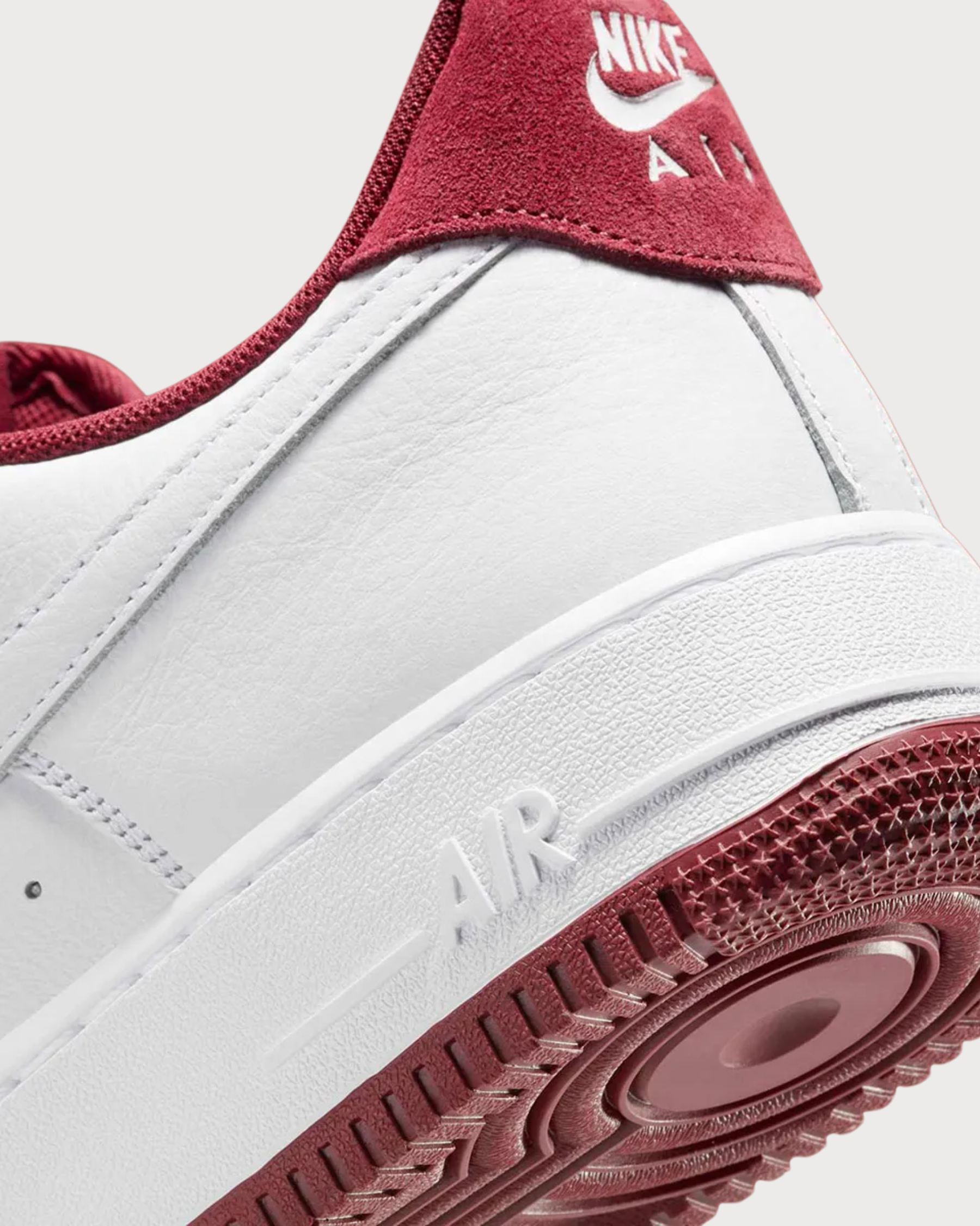 Nike Air Force 1 Low '07 LV8 White Team Red 